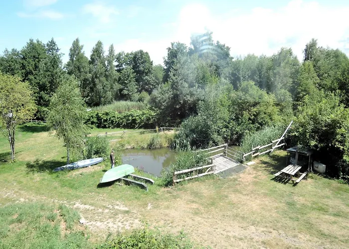 Lakeside Escape By Wolin National Park
